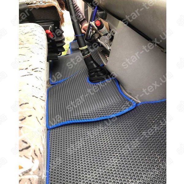 Комплект ковриков на 1-й ряд на Volkswagen LT (1996 - 2006) EVA/Ромб Черный/Черный 14065-01-21-41 фото 3