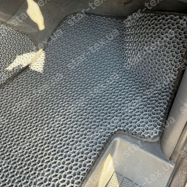 Комплект килимків на 1-й рядок на Mercedes-Benz Vito W639 (2003 - 2014) 1+1 EVA/Ромб Чорний/Чорний 15395-01-21-41 зображення 10