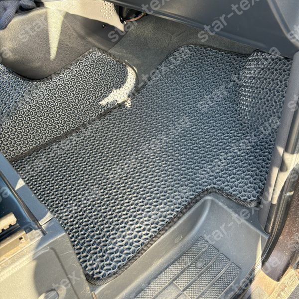 Комплект килимків на 1-й рядок на Mercedes-Benz Vito W639 (2003 - 2014) 1+1 EVA/Ромб Чорний/Чорний 15395-01-21-41 зображення 7