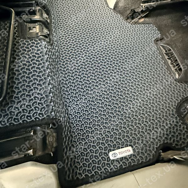 Комплект килимків EVA/Ромб до салону на Toyota Prius V (2011 - 2021) Чорний/Чорний 12933-01-21-41 зображення 24