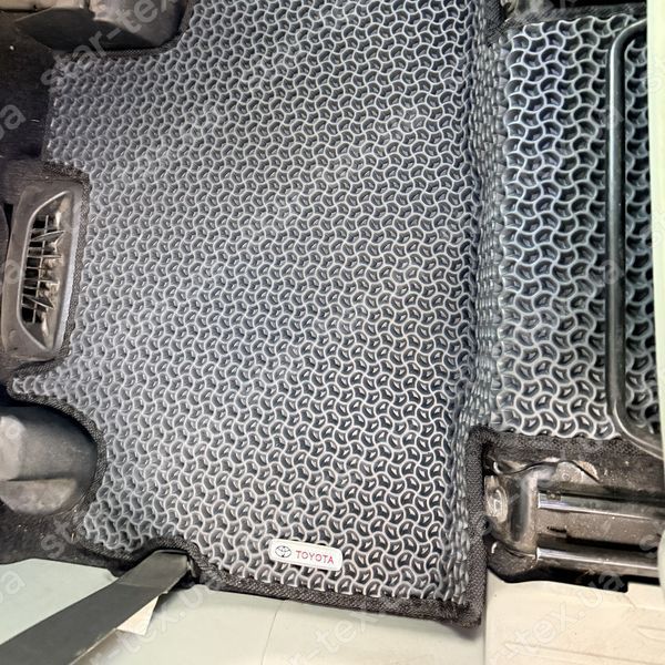 Комплект килимків EVA/Ромб до салону на Toyota Prius V (2011 - 2021) Чорний/Чорний 12933-01-21-41 зображення 36