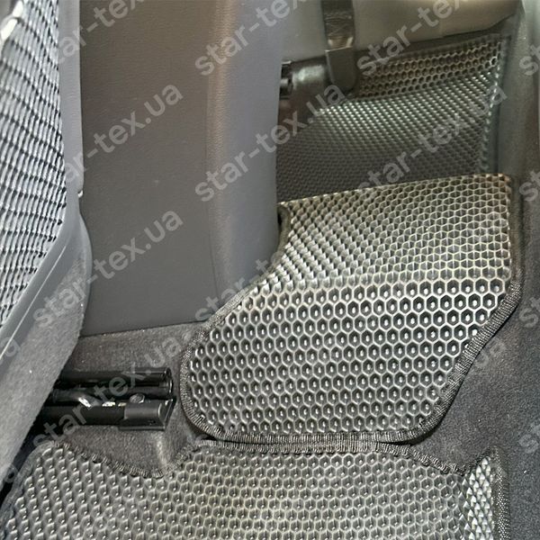 Комплект ковриков в салон на Hyundai Ioniq EV (2019 - 2022) EU EVA/Ромб Черный/Черный 17115-01-21-41 фото 18