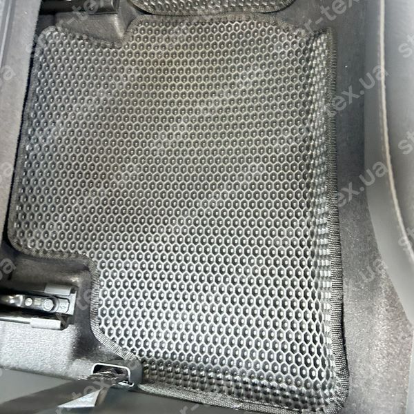 Комплект ковриков в салон на Hyundai Ioniq EV (2019 - 2022) EU EVA/Ромб Черный/Черный 17115-01-21-41 фото 11