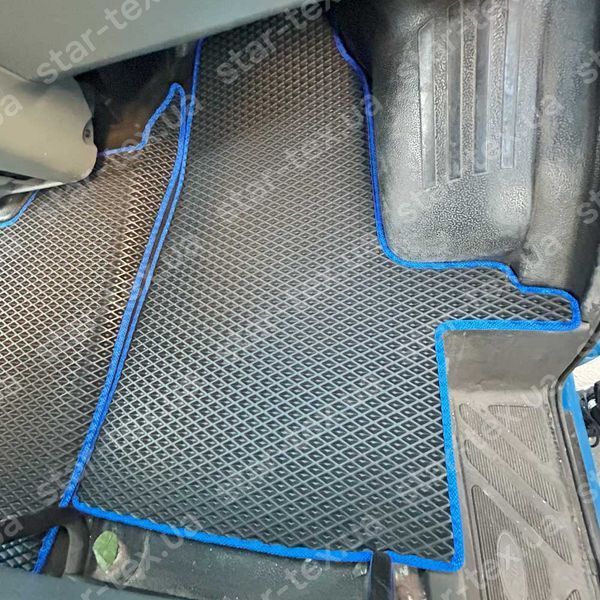 Комплект ковриков на 1-й ряд на Ford Transit VI (2006 - 2014) EVA/Ромб Черный/Черный 13544-01-21-41 фото 26
