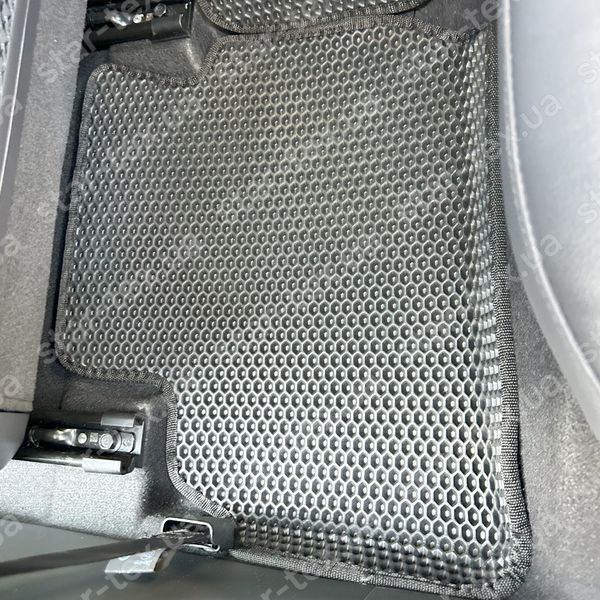 Комплект ковриков в салон на Hyundai Ioniq EV (2019 - 2022) EU EVA/Ромб Черный/Черный 17115-01-21-41 фото 12