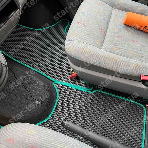 Комплект ковриков на 1-й ряд на Volkswagen T5 Transporter (2003 - 2015) 1+1 EVA/Ромб Черный/Черный 16240-01-21-41 фото 3