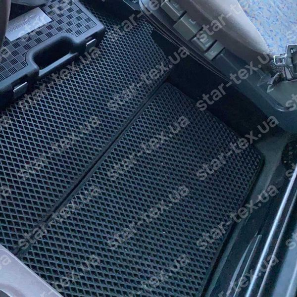 Комплект ковриков в салон на Renault Magnum (2001 - 2006) EVA/Ромб Черный/Черный 13948-01-21-41 фото 5