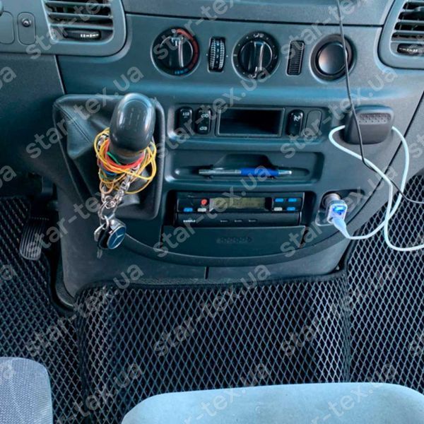 Комплект ковриков на 1-й ряд на Mercedes-Benz Sprinter I (2001 - 2006) EVA/Ромб Черный/Черный 15398-01-21-41 фото 5