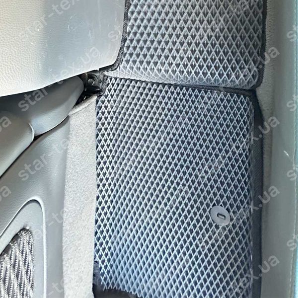 Комплект ковриков в салон на KIA Soul EV I (2014 - 2019) EVA/Ромб Черный/Черный 13704-01-21-41 фото 22