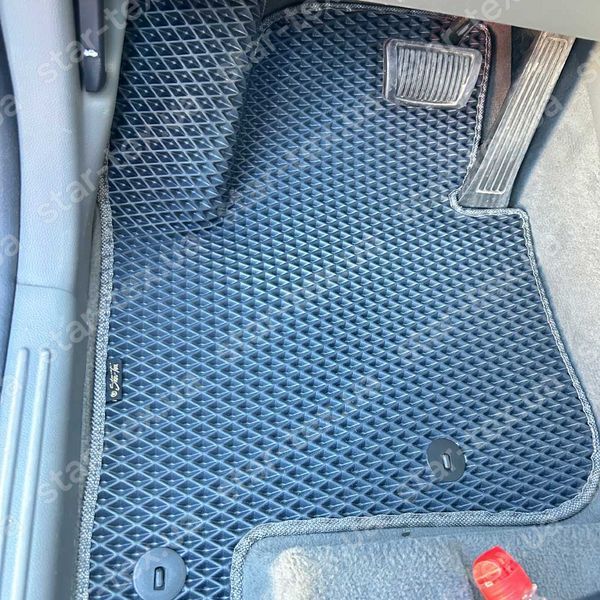 Комплект ковриков в салон на KIA Soul EV I (2014 - 2019) EVA/Ромб Черный/Черный 13704-01-21-41 фото 2