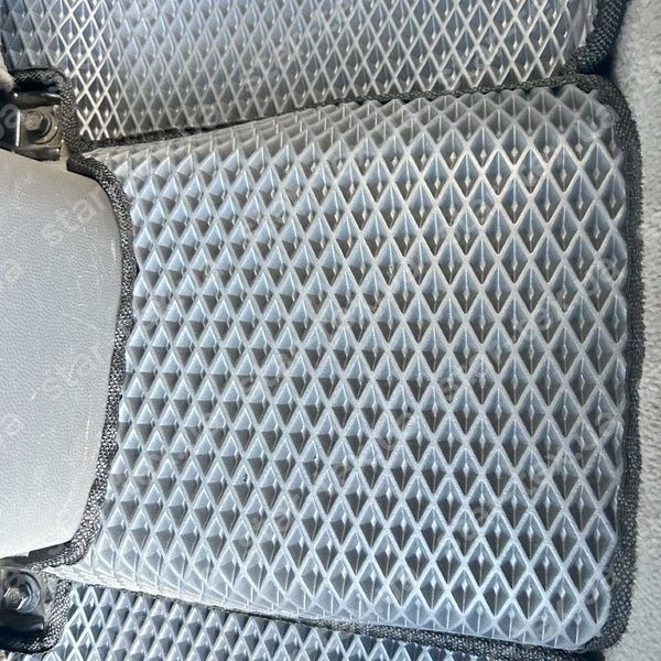 Комплект ковриков в салон на KIA Soul EV I (2014 - 2019) EVA/Ромб Черный/Черный 13704-01-21-41 фото 26