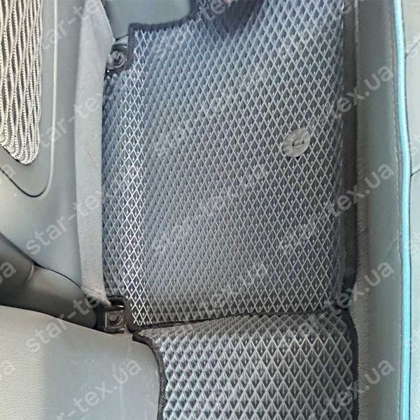 Комплект ковриков в салон на KIA Soul EV I (2014 - 2019) EVA/Ромб Черный/Черный 13704-01-21-41 фото 20
