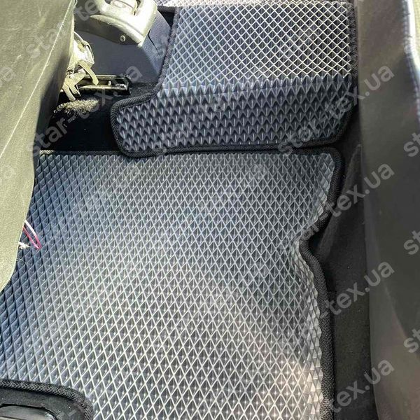 Комплект ковриков в салон на Dacia Logan I (2004 - 2012) EVA/Ромб Черный/Черный 10585-01-21-41 фото 14