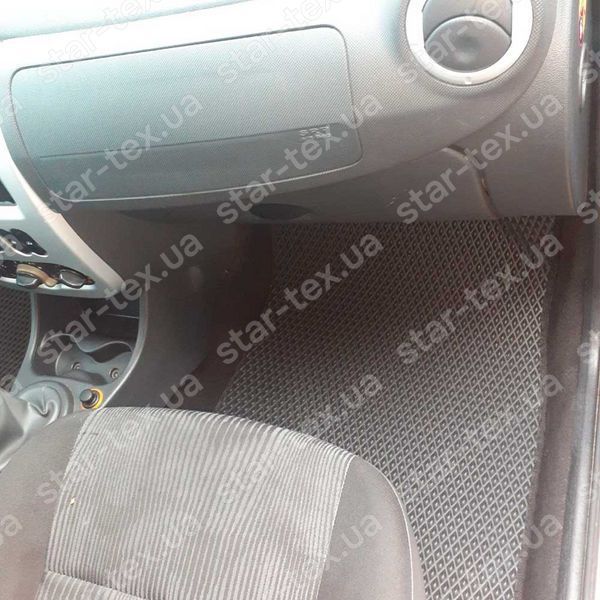 Комплект ковриков в салон на Dacia Logan I (2004 - 2012) EVA/Ромб Черный/Черный 10585-01-21-41 фото 4