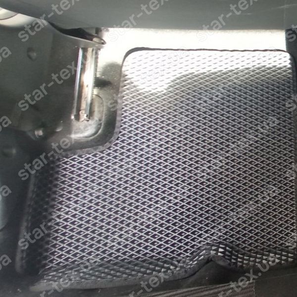Комплект ковриков в салон на Dacia Logan I (2004 - 2012) EVA/Ромб Черный/Черный 10585-01-21-41 фото 23